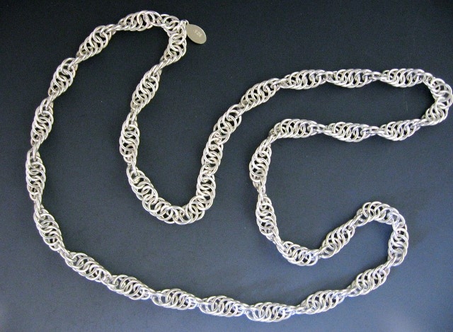 Spiraling Chain (N62)